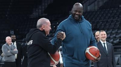 Ba�kan Erdo�an, NBA efsanesi Shaquille O'Neal ile parkeye ��kt�