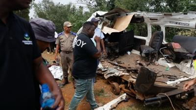 G�ney Afrika'da ac� kaza: 14 �ocuk hayat�n� kaybetti