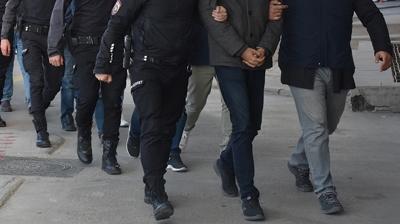 �stanbul merkezli 3 ilde operasyon: 21 ��pheli g�zalt�nda