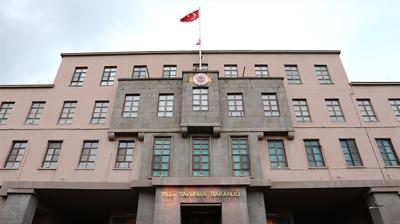 MSB'den bayrak provokasyonuna inceleme... '�dari tahkikat ba�lat�lm��t�r'