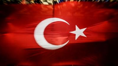 Nusaybin'de �anl� bayra��m�za hain provokasyon... Tepkiler pe� pe�e geldi