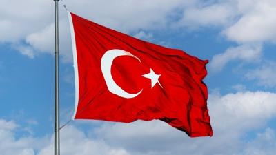 Nusaybin'de �anl� bayra��m�za hain provokasyon... Tepkiler pe� pe�e geldi