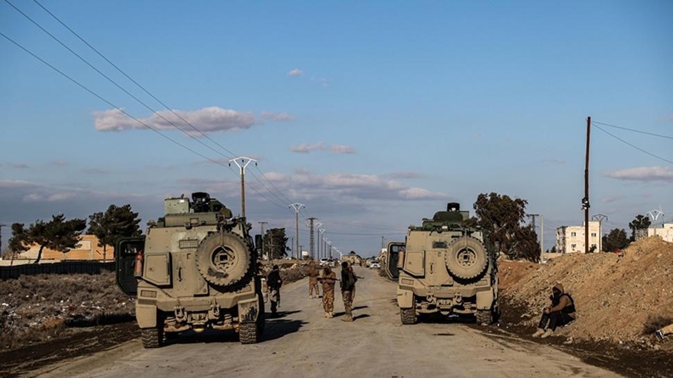 YPG'nin son ��rp�n��lar�: Suriye ordusu Haseke'yi ku�att�