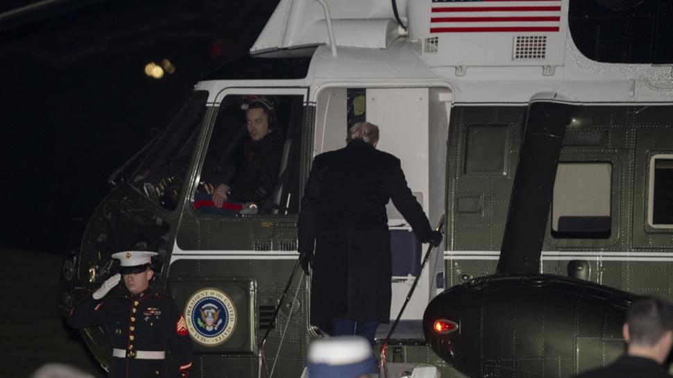 Davos i�in yola ��km��t�: ABD Ba�kan� Trump'�n u�a��nda ar�za