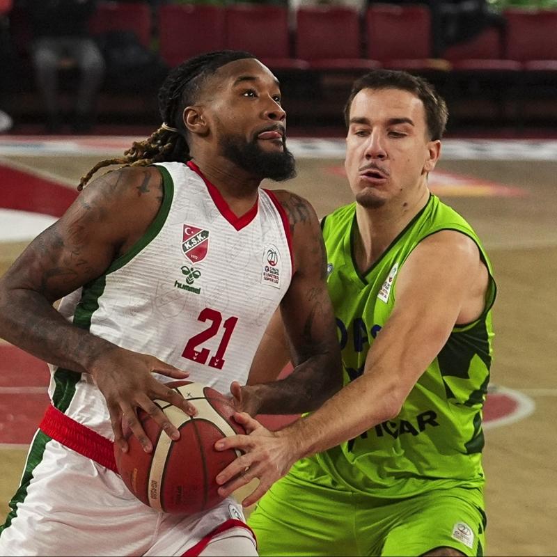 Kar��yakal� Charles Manning haftan�n 5'ine se�ildi