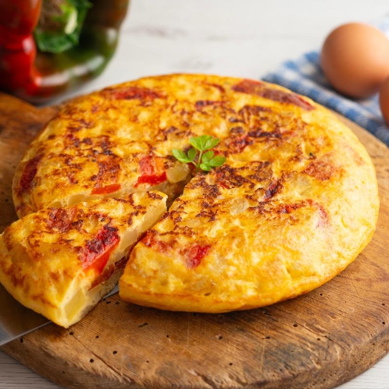 Kokusu dahi i�tah a��yor: Patatesli omlet tarifi, orta ate�te pi�irin
