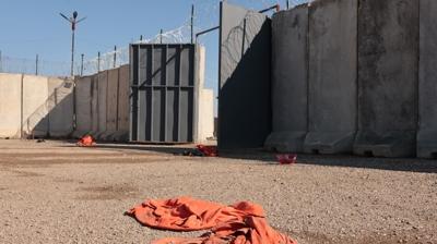 ABD'den DEA� karar�... Tutuklular Irak'a sevk edildi