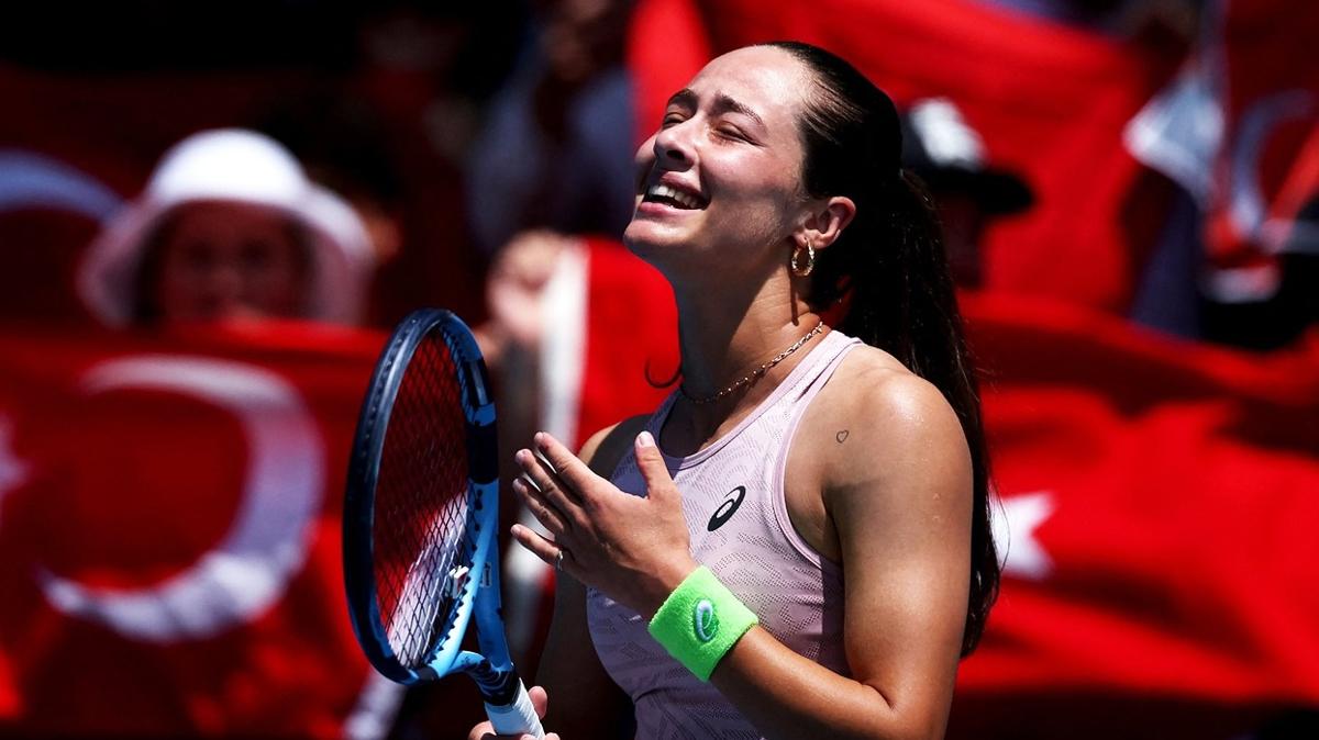 Zeynep S�nmez Tenis Avustralya A��k T�rk sporcu foto�raflar� resimleri