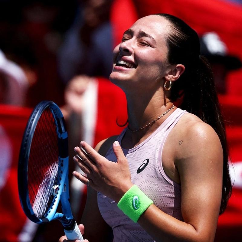 Zeynep S�nmez tarih yaz�yor! Avustralya A��k'ta 3. tura y�kselen �lk T�rk sporcu