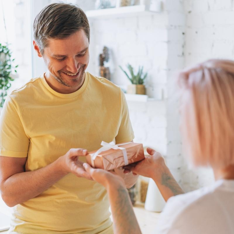 Erkeklerin en �ok etkilendi�i 3 hediye