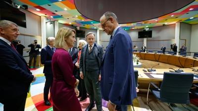 Br�ksel'de Gr�nland zirvesi... AB liderleri ola�an�st� topland�