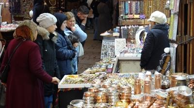 Gaziantep'te yar�y�l tatili hareketlili�i: Tarihi �ar��lar doldu