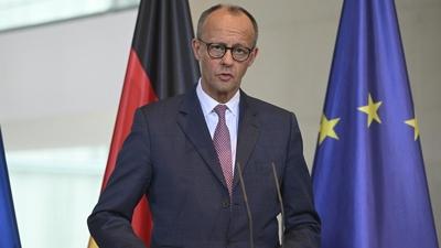 Merz'den ABD'ye tepki: Avrupa'y� ele ge�irme tehdidi kabul edilemez