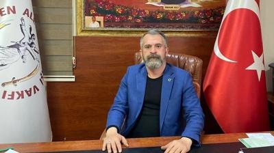 T�rkmen Alevi Bekta�i Vakf� Ba�kan� �zdemir'den ter�r �rg�t� YPG yanda�lar�n�n T�rk bayra��na sald�r�s�na tepki