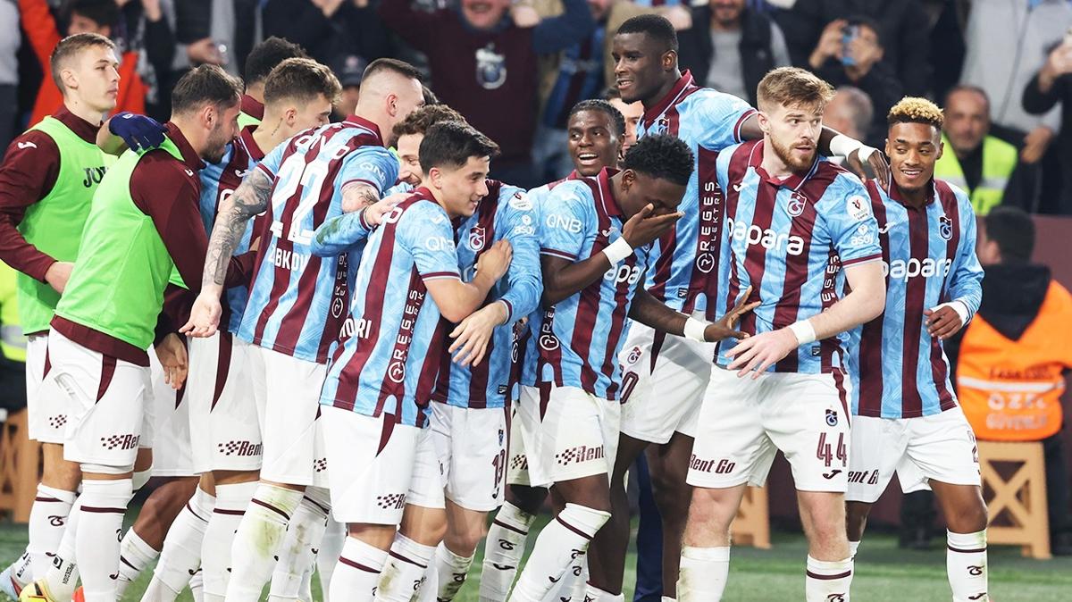 Trabzonspor Fatih Tekke �� saha foto�raflar� resimleri
