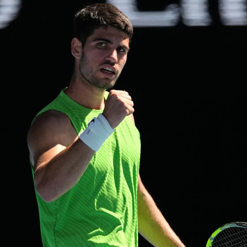 Carlos Alcaraz ve Aryna Sabalenka, Avustralya A��k'ta 4. tura ��kt�
