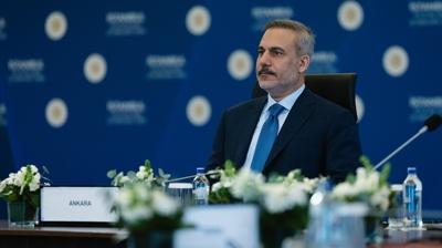 Bakan Fidan'dan diplomasi trafi�i 