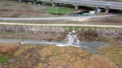 �SK� at�k suyu baraja ak�tt�!