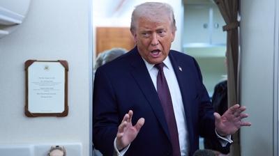 Trump'tan Davos dönüşü açık gözdağı: Her ihtimale karşı gemiler gönderdik