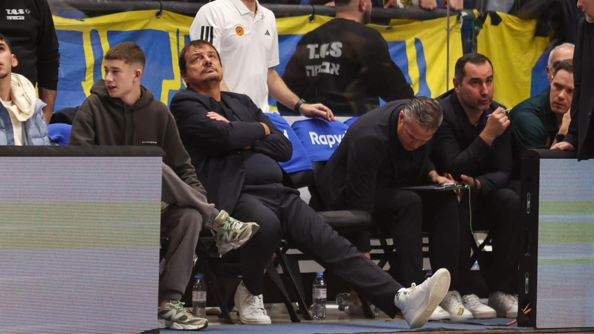 ergin ataman basketbol panathinaikos foto�raflar� resimleri