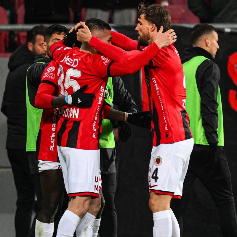 Gen�lerbirli�i deplasmanda Antalyaspor ile kar��la�acak