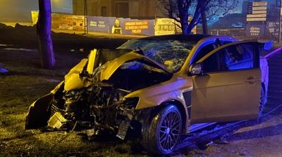 Elektrik dire�i hurdaya �evirdi! 5 yaral�