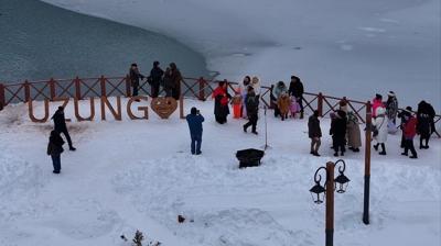 Kar, e�lence ve do�a... Uzung�l'de k�� festivali ba�lad�