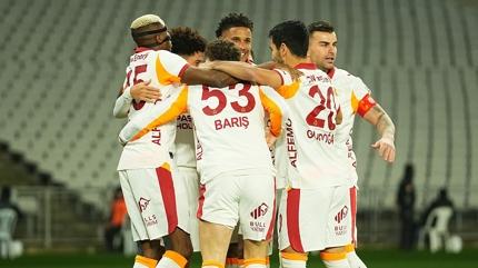 Lider hata yapmad�! �kinci yar�da i�i bitirdi