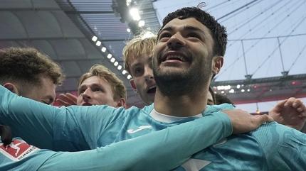 Ozan Kabak gol�n� att�! Hoffenheim'� galibiyete ta��d�
