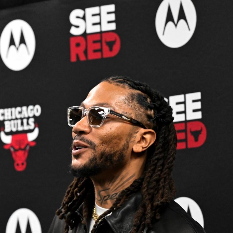 Chicago Bulls'tan Derrick Rose'a b�y�k onur