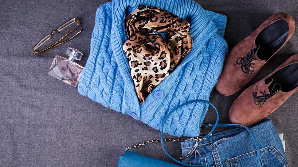 Dolab�n�zdaki 'demode' par�alar� modernle�tirmenin 5 yolu: Tek kuru� harcamadan ��k olun