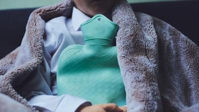 S�cak su torbas� deh�et sa�t�: V�cudunun y�zde 30'u yand�