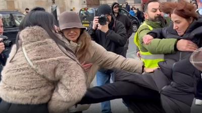 Ter�r yanda�lar�ndan �ngiltere'de provokasyon: Vatanda�lara sald�rd�lar