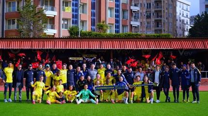 18 goll� tarihi galibiyet! Fenerbah�e evinde �ov yapt�