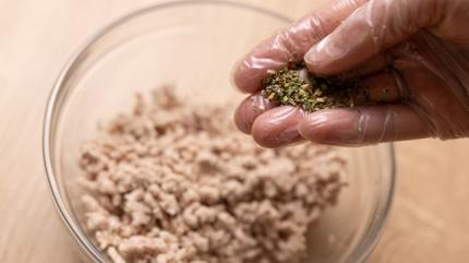 Diyetisyenlerin en sevdi�i 7 baharat: Sindirimi an�nda �al��t�r�yor, �i�kinlikten eser kalm�yor