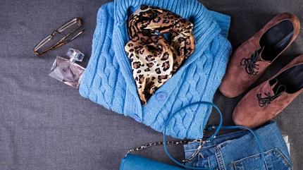 Dolab�n�zdaki 'demode' par�alar� modernle�tirmenin 5 yolu: Tek kuru� harcamadan ��k olun