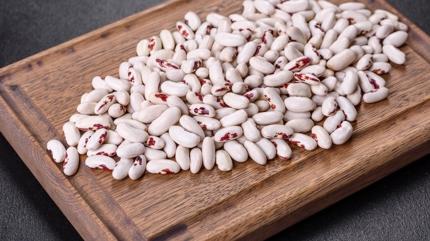 Kuru fasulyeyi ha�larken i�ine bir ka��k ekleyin! A���lar�n s�r gibi saklad��� y�ntem gaz� engelliyor