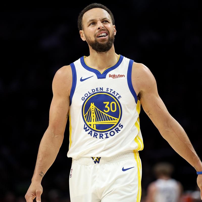 Stephen Curry'den tarihe ge�en performans! NBA'de en fazla say� atan ilk 20'de