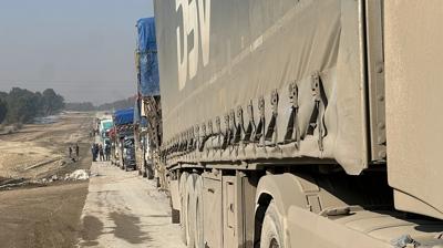 Aynularab'a yard�m k�pr�s�! �kinci konvoy yola ��kt�