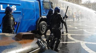 Azerbaycan'da DEA� ba�lant�l� b�y�kel�ilik sald�r�s� engellendi