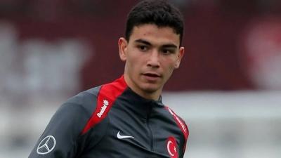 Be�ikta� i�in geldi! Yasin �zcan, �stanbul'da