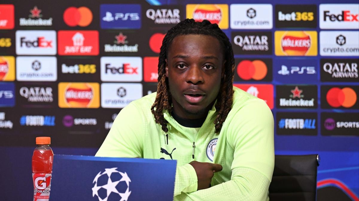 Jeremy Doku Manchester City Galatasaray ma�� foto�raflar� resimleri