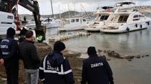 Bodrum'da i�gal sona eriyor: �zinsiz tekneler ve iskeleler kald�r�ld�