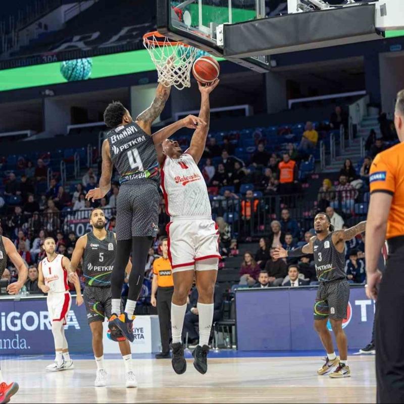 Alia�a Petkimspor'dan iki farkl� performans