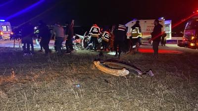 �orum'da feci kaza: 8 ki�i yaraland�