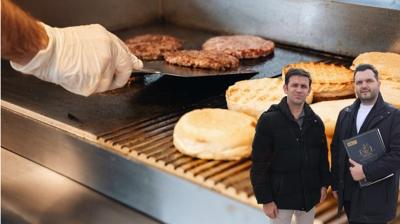 Kayseri'de hamburger krizi! Di�leri k�r�lan m��teri dava a�t�