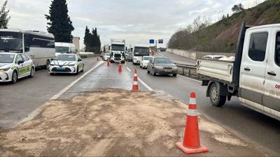 Kocaeli'de zincirleme trafik kazas�: Yaral�lar var