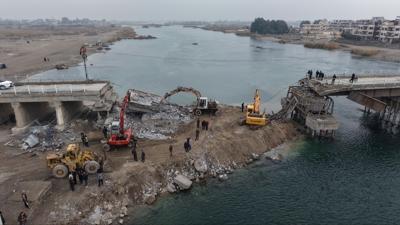 Ter�r �rg�t� YPG k�pr�leri patlatm��t�: Suriye h�k�meti tadilata ba�lad�