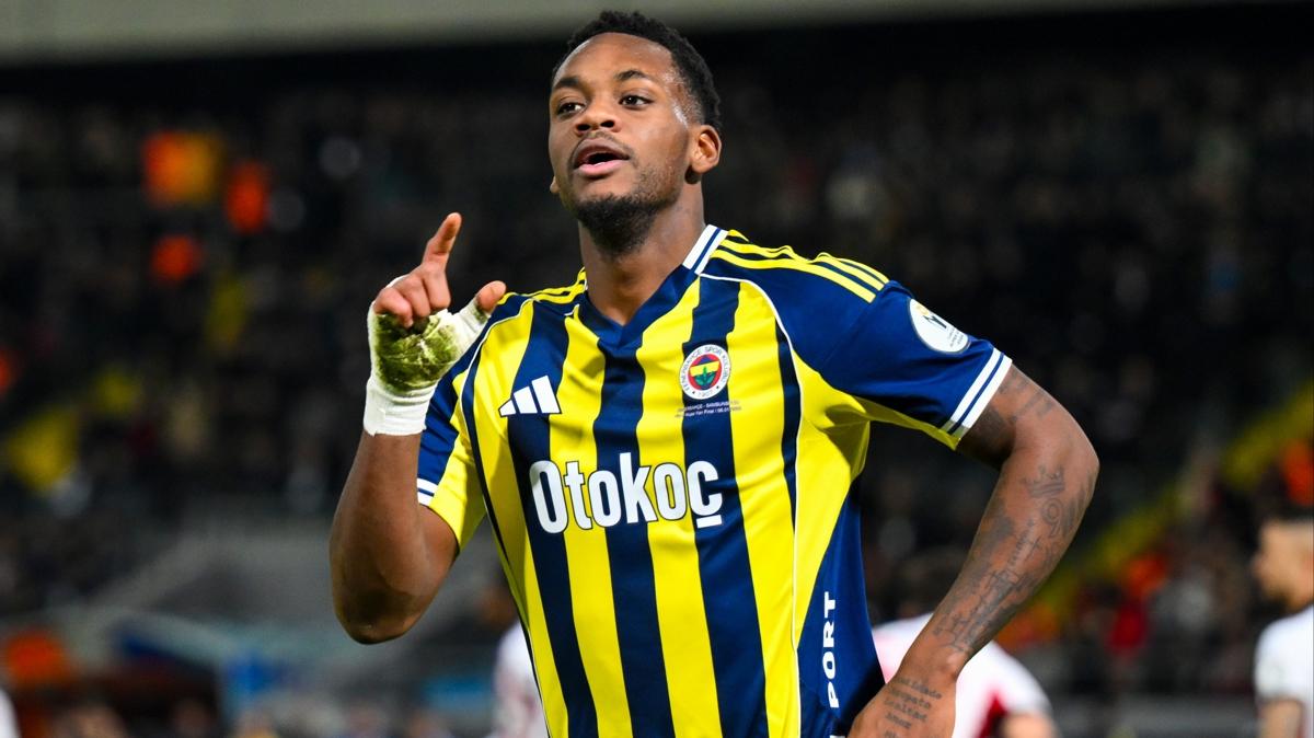 Fenerbah�e Jhon Duran Kiral�k foto�raflar� resimleri