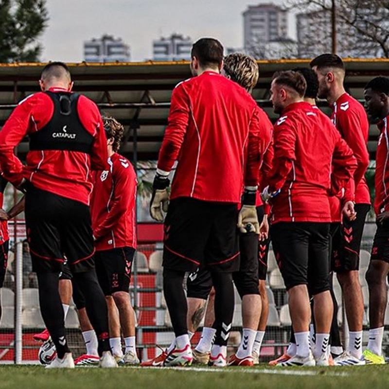 Samsunspor'da Kas�mpa�a haz�rl�klar� tamamland�